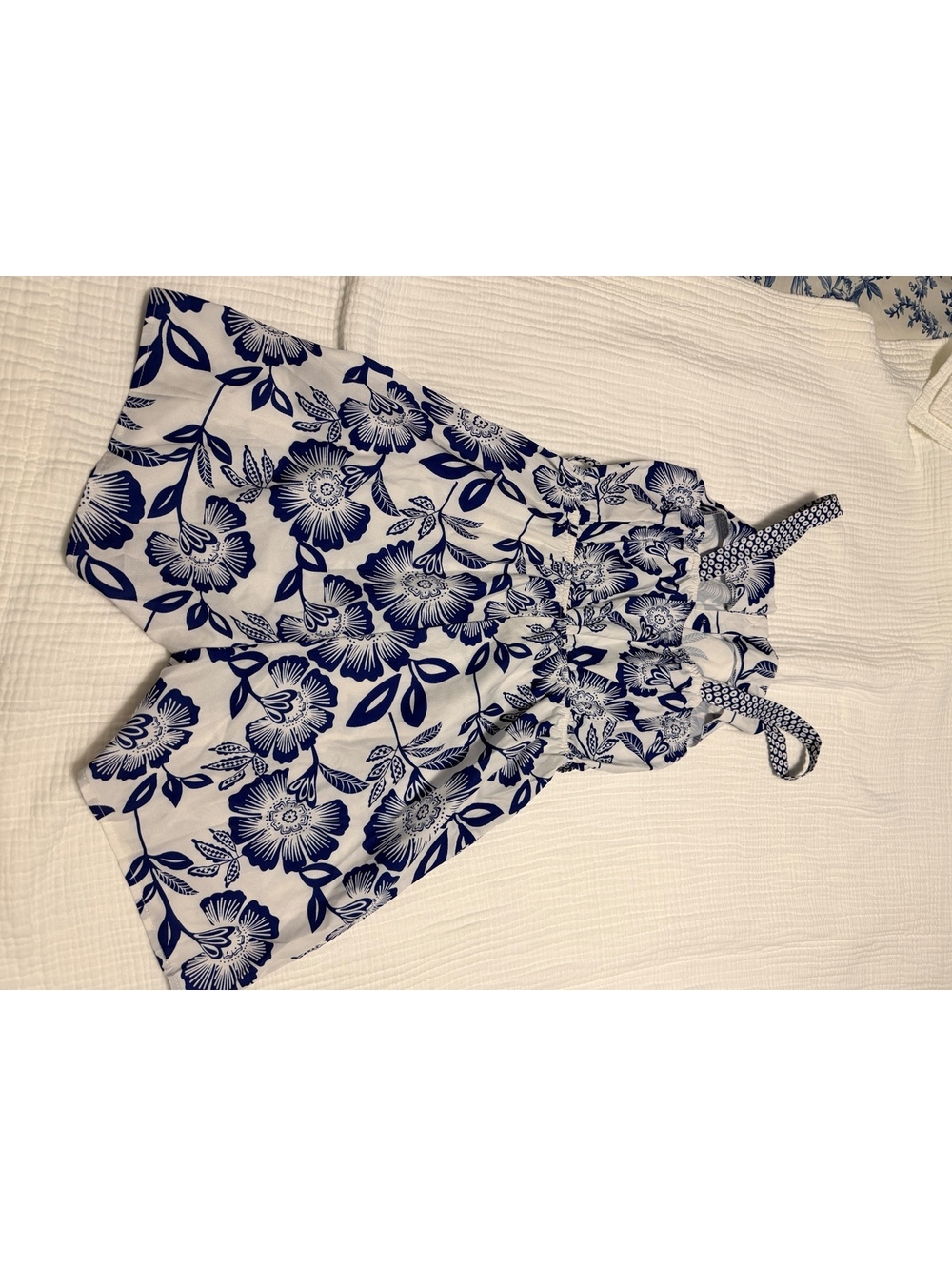 Tropical Vacay Rdy Women's Blue and White Floral Print Romper with Button Detail - Picture 4 of 8